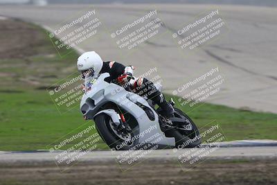 media/Nov-29-2025-TrackDaz (Sat) [[10ae2d9bce]]/B Group/Session 3 (Outside Grapevine)/